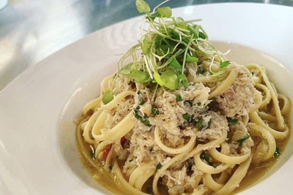 Linguini crab