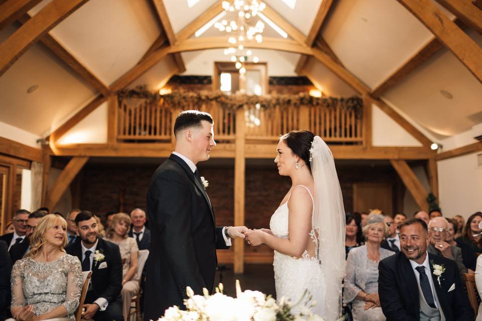 Mythe Barn wedding