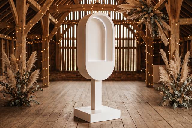 Freestanding Guestbook Stand