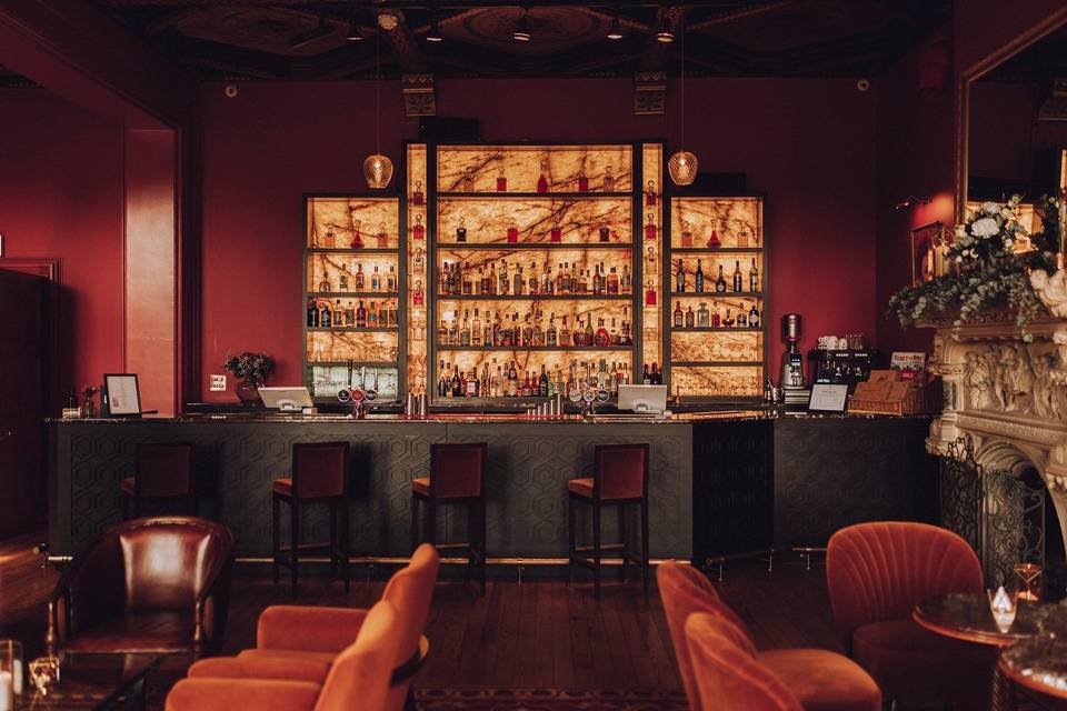 Gloriana Bar