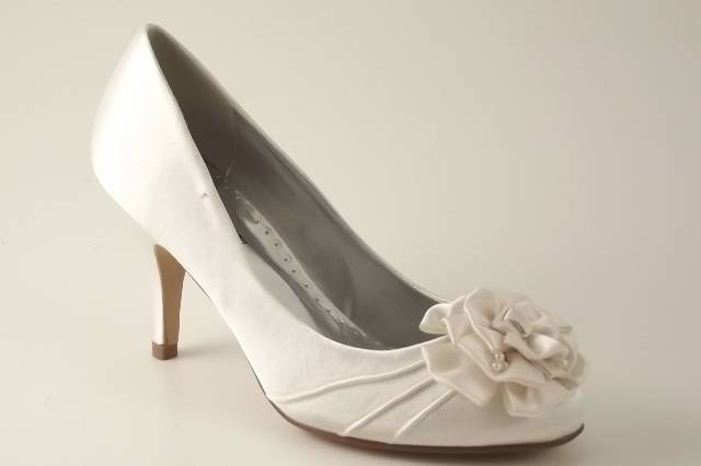 Ivory bridal court shoes