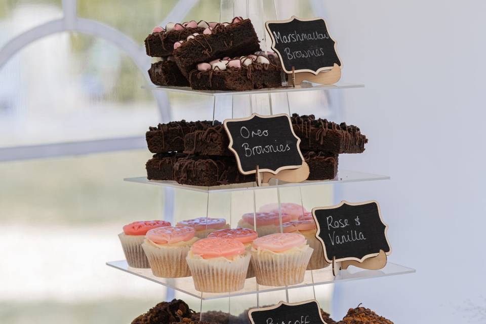 Mixed Brownie & Cupcake tower