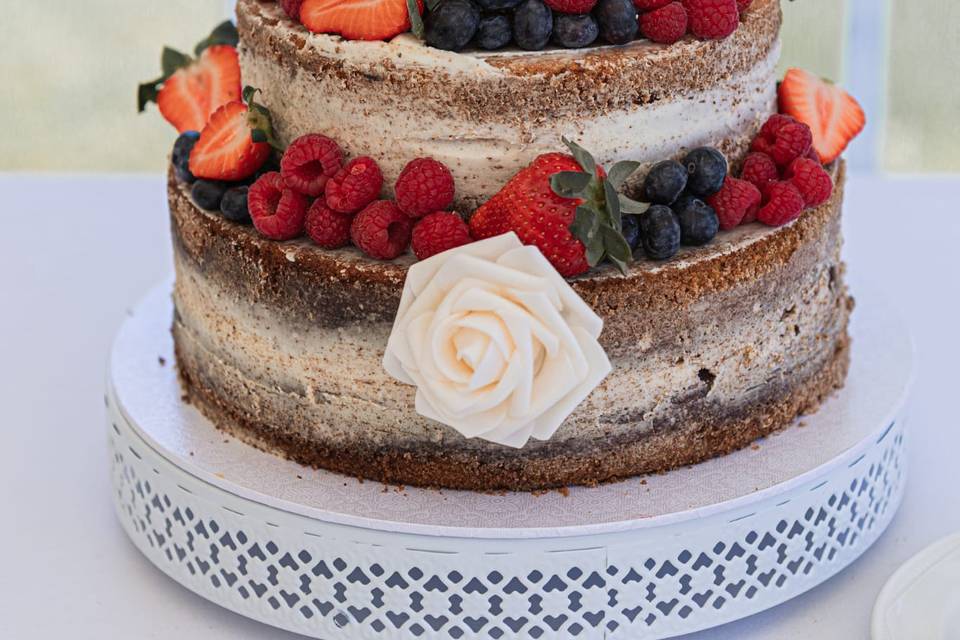 Naked Fresh fruit cake