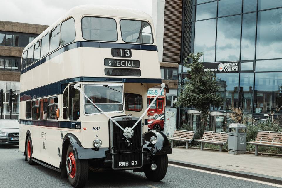 Vintage wedding bus