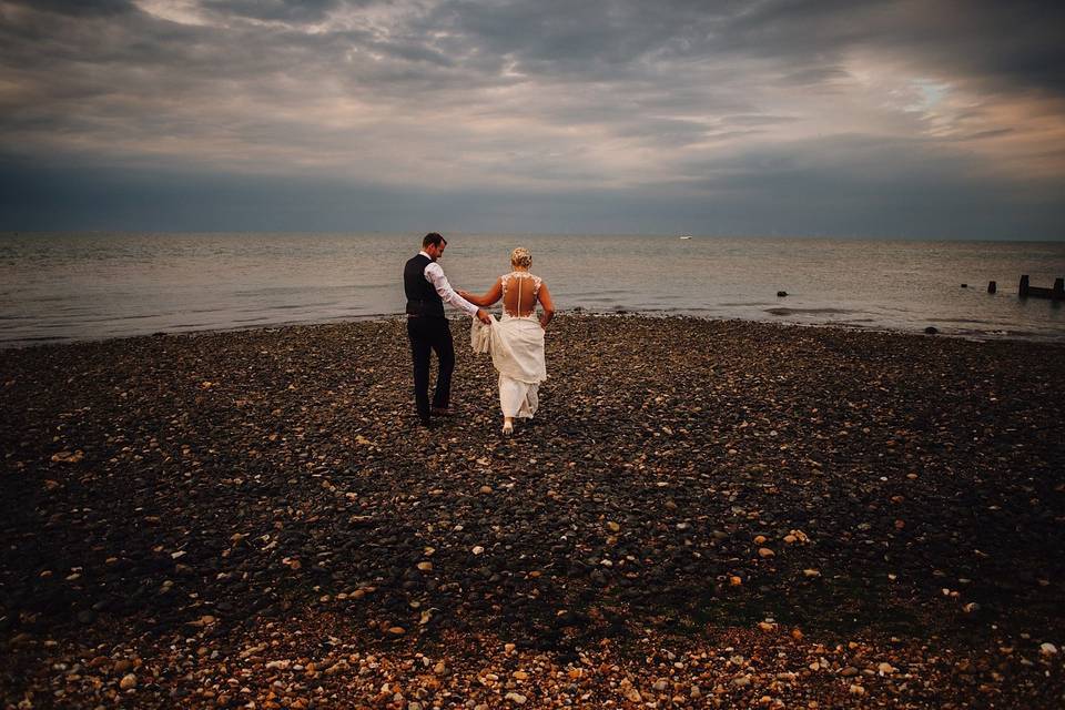 Oceanfront wedding - RooFilms