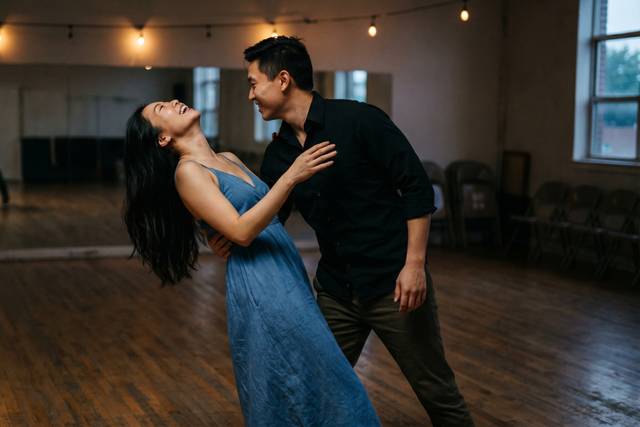 First dance lessons in studio