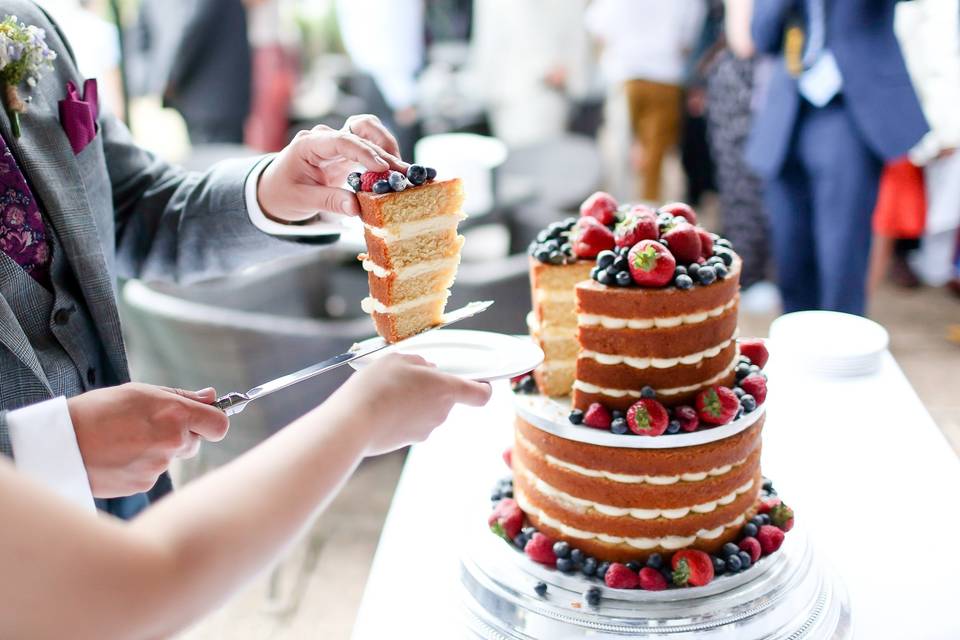 Cake cutting