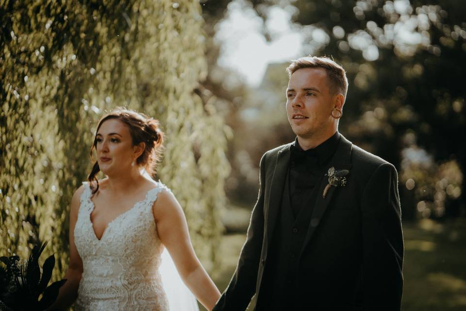 Bride & Groom at Wroxeter