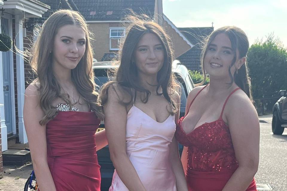 Young bridesmaids (15-17yrs)