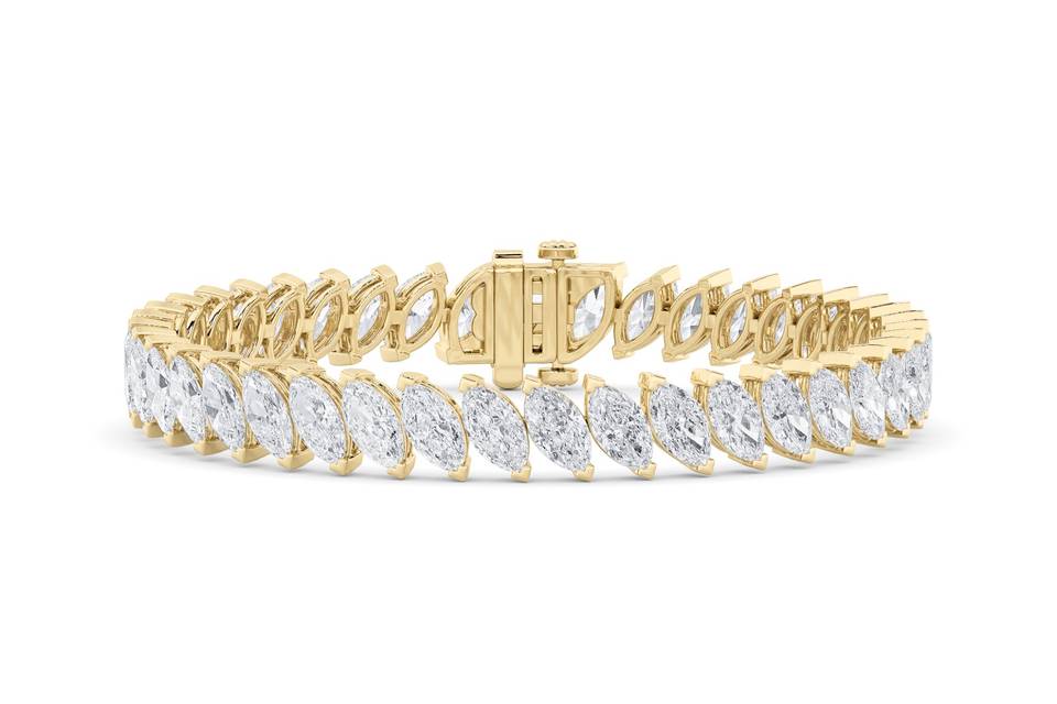 Marquise diamond bracelet in yellow gold