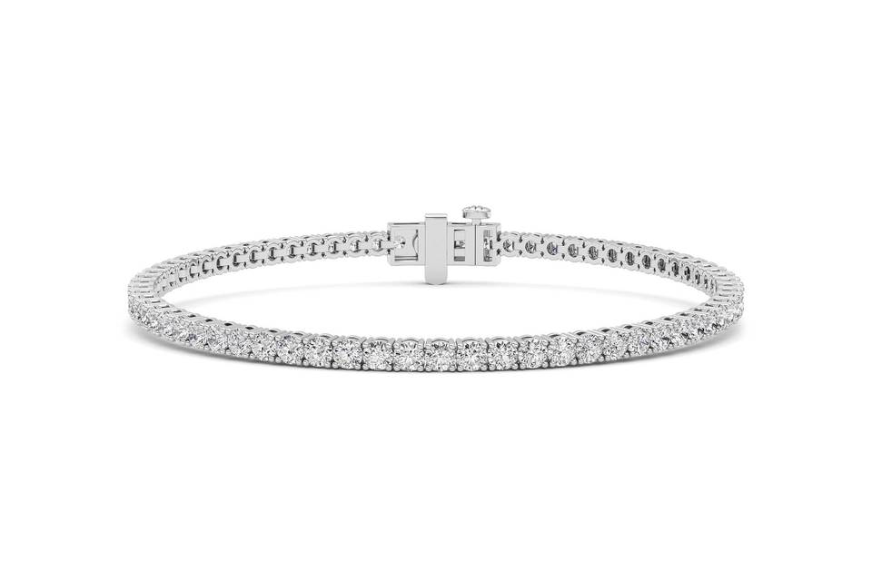 Diamond tennis bracelet in white gold