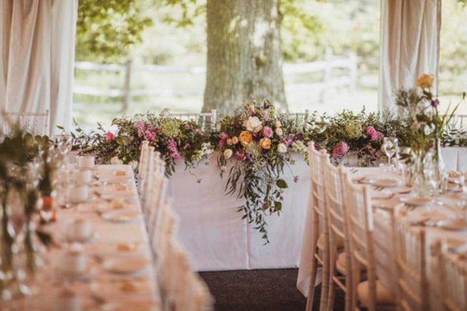 Top table flower arrangement