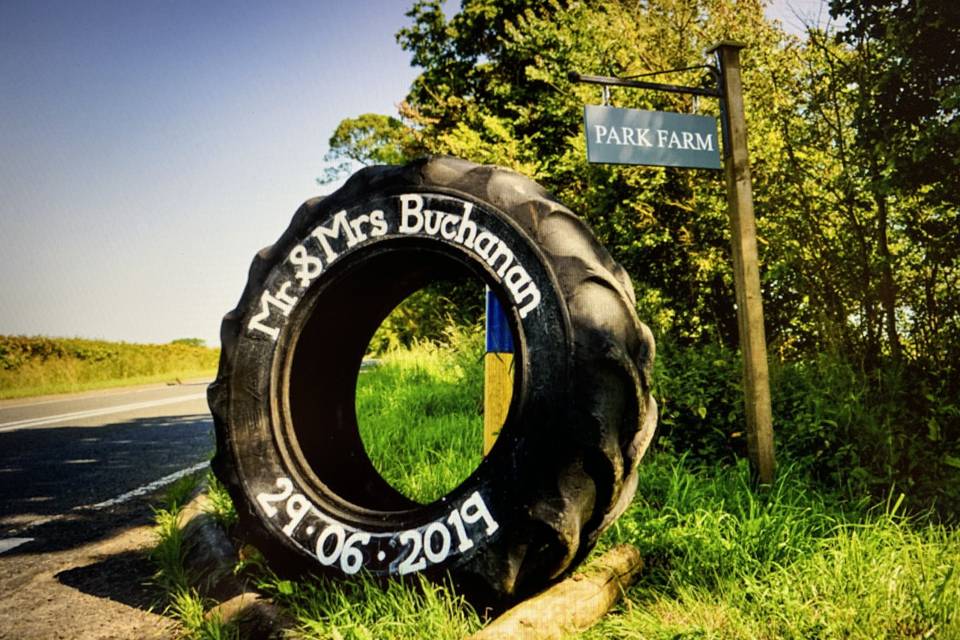 Personalised entrance to farm