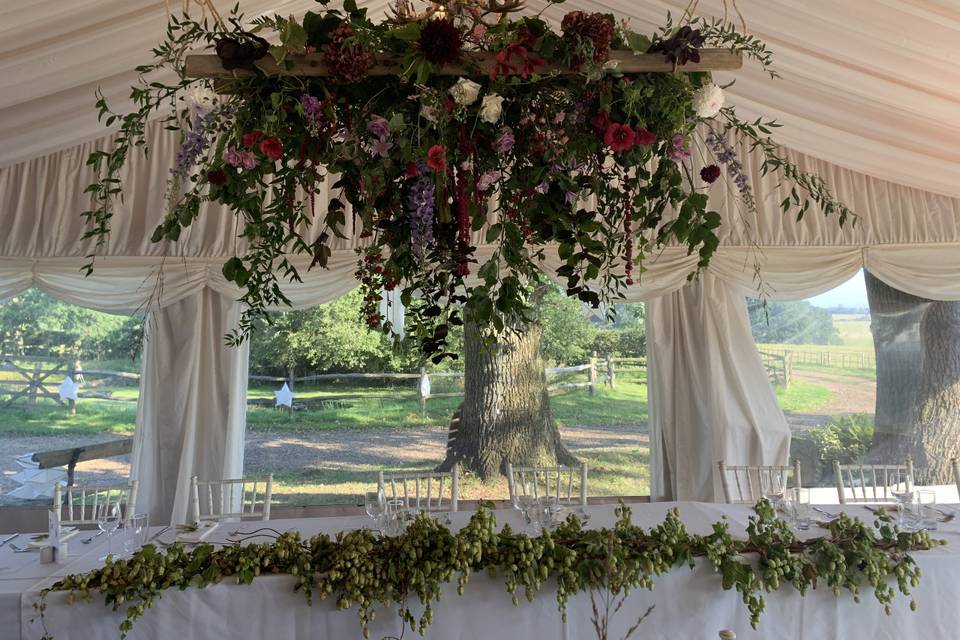 Top table flower ladder