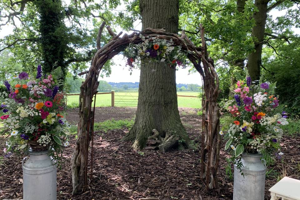 Ceremony arch inspo