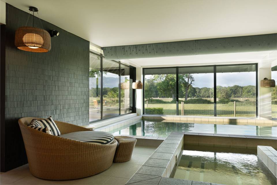 Spa & Pool
