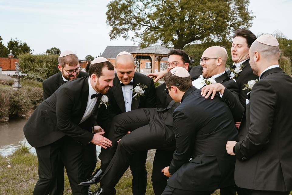 Groomsmen