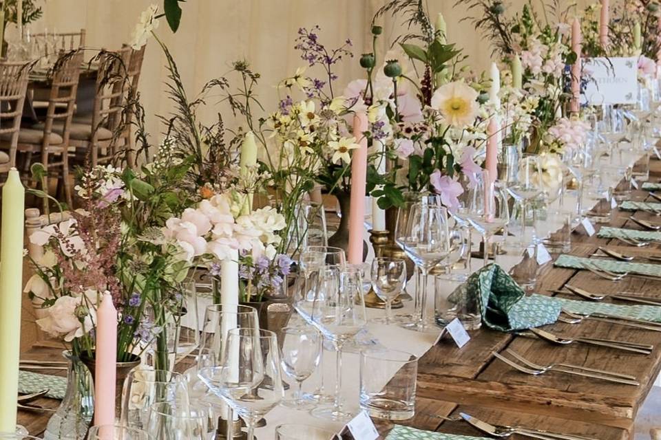 June wedding tables