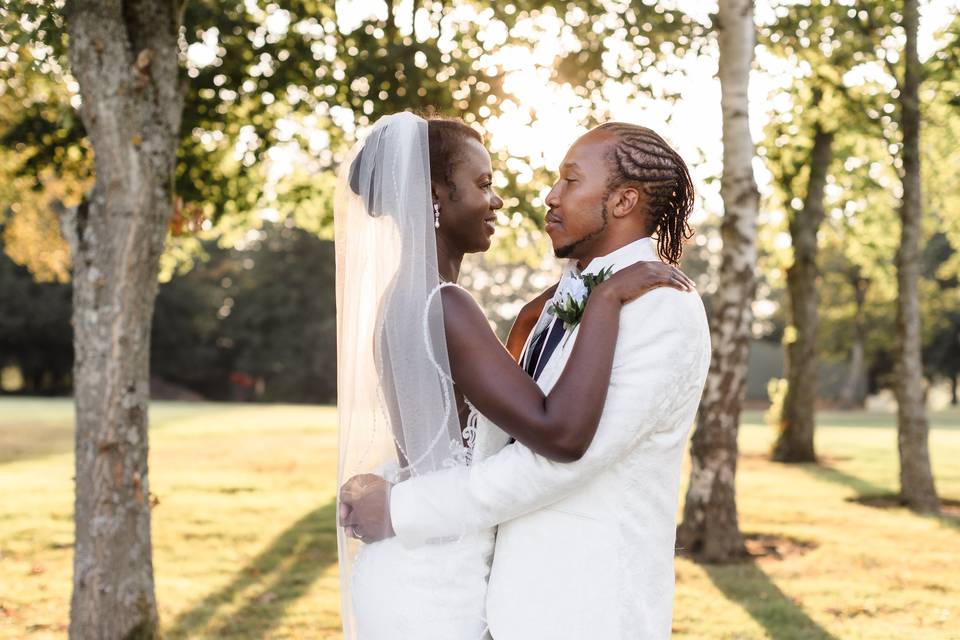 Bride and groom couple shoot