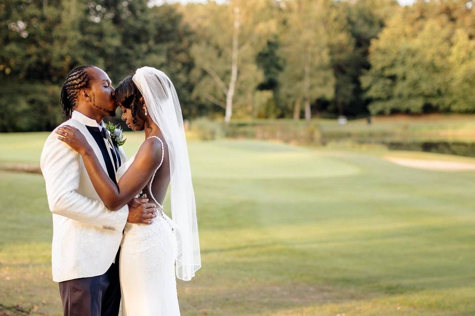 Bride and groom couple shoot