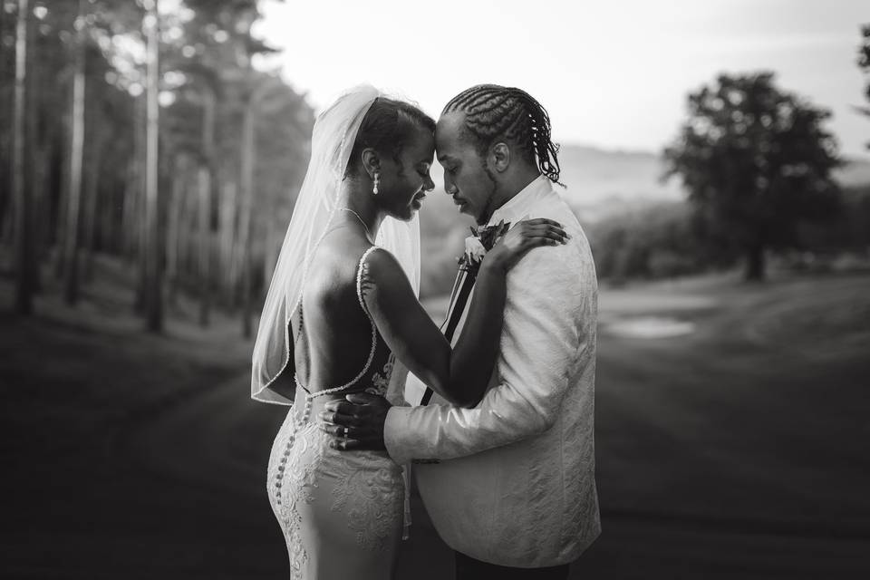 Bride and groom couple shoot