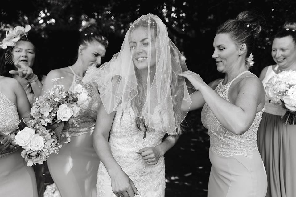 Bride and bridesmaides