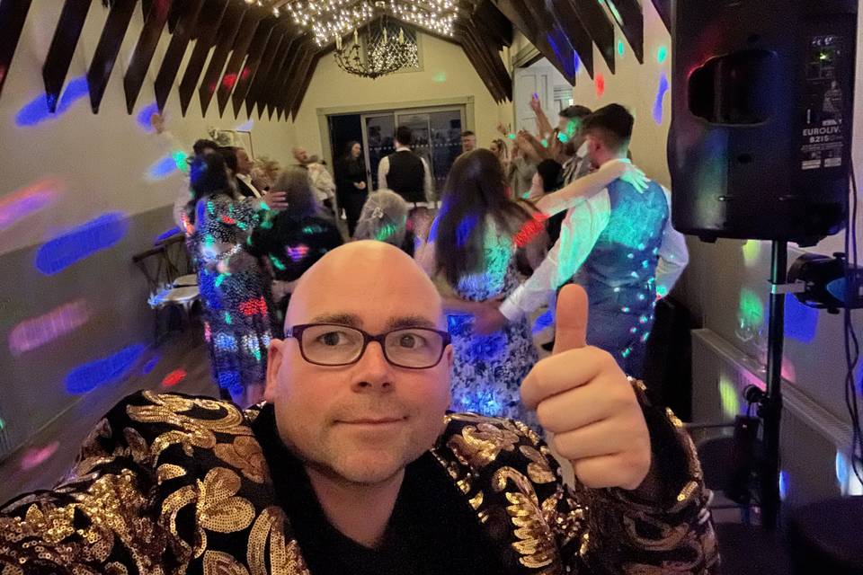 DJ Wedding Selfie