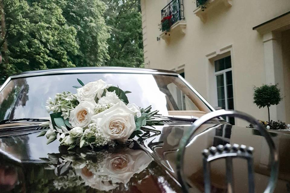 The grand wedding shuttle
