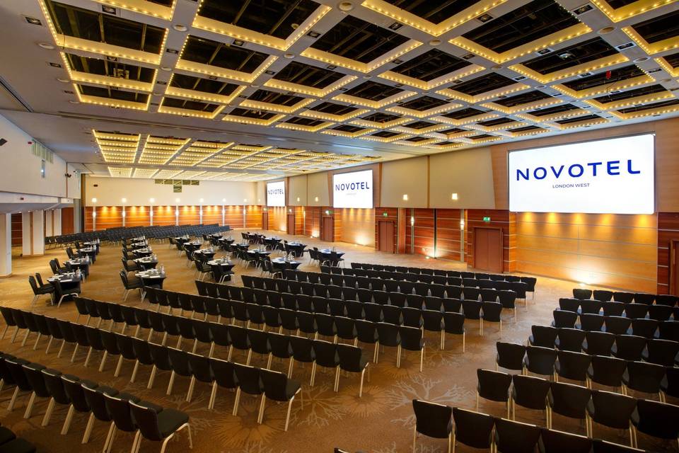 Novotel London West Hotel