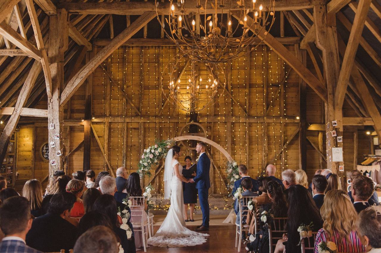 Odo's Barn Wedding Venue Ashford, Kent hitched.co.uk