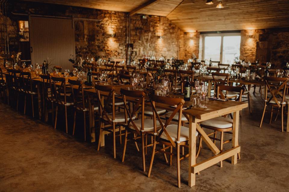 Crossback chairs & trestles