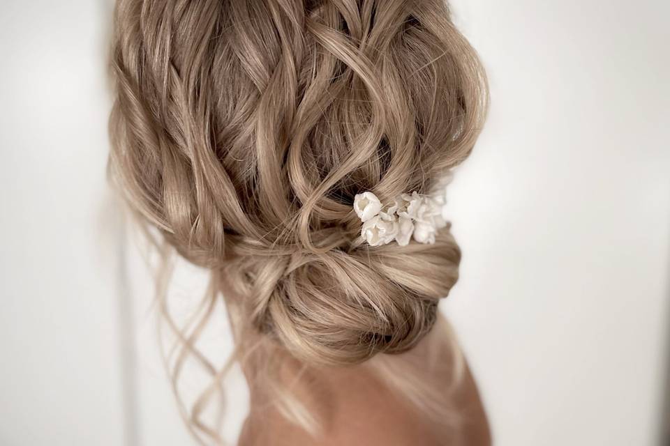 Textured low bun