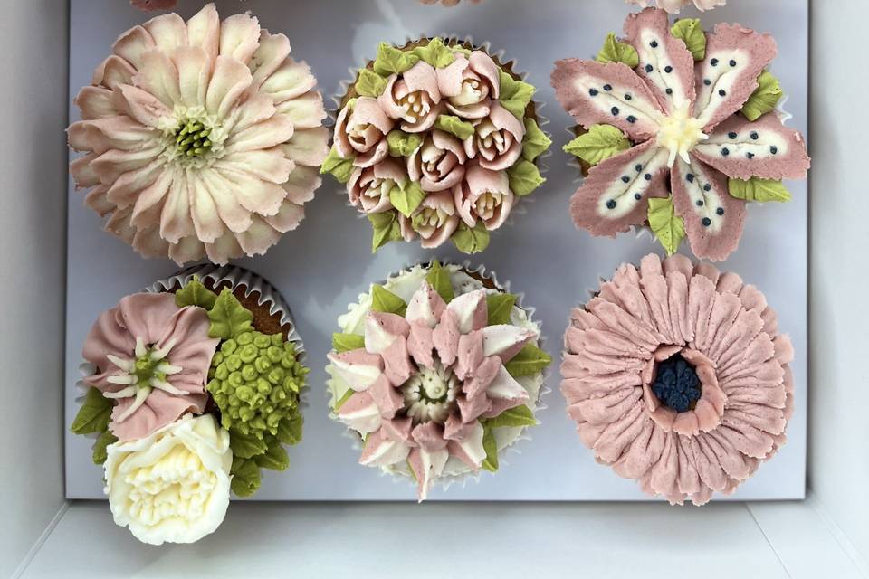 Flower cupcakes in blush
