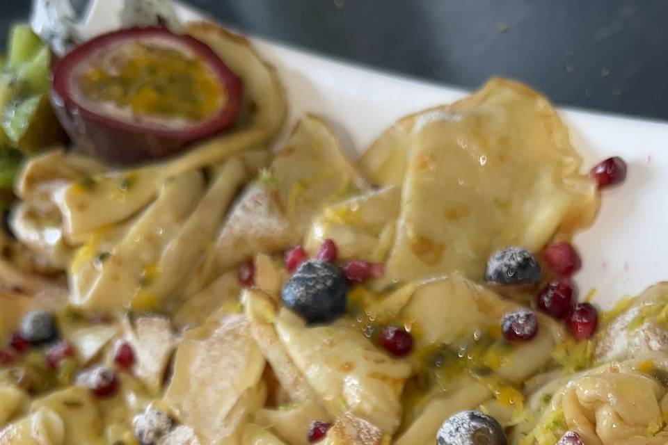 french crepe dessert
