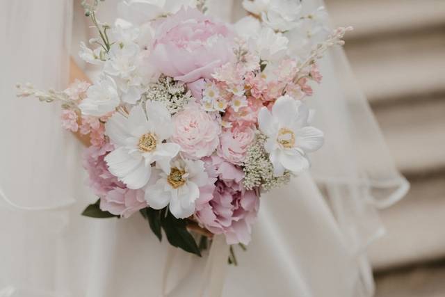 Lets Face it Creation - Event Florist