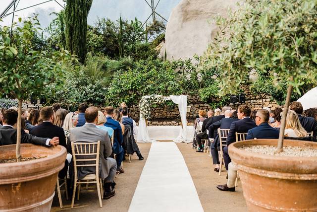 Beautiful ceremony set-up