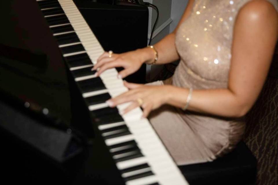 Isabella pianist