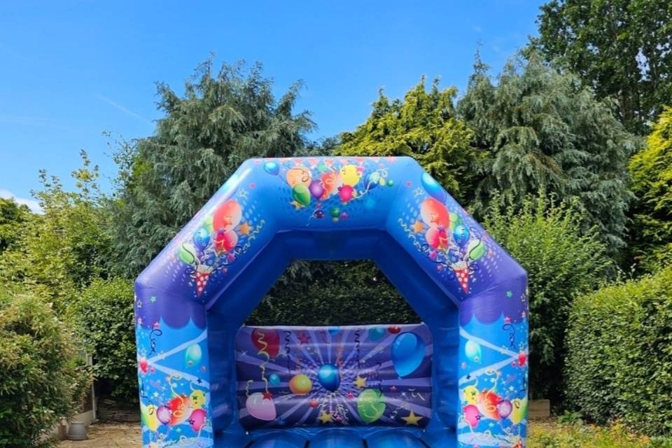 Balloon bouncy castle