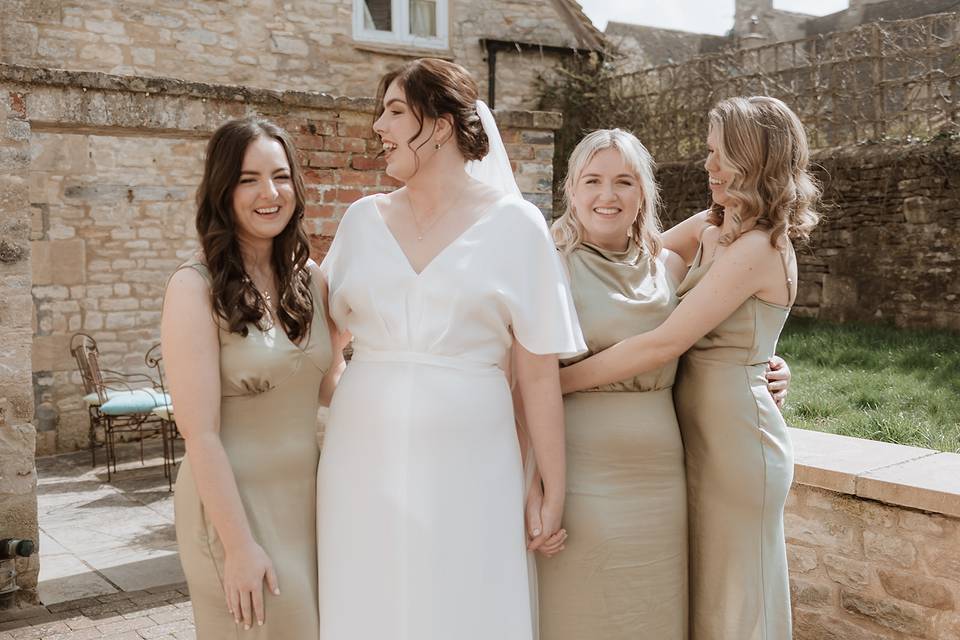 Christine and her bridesmaids