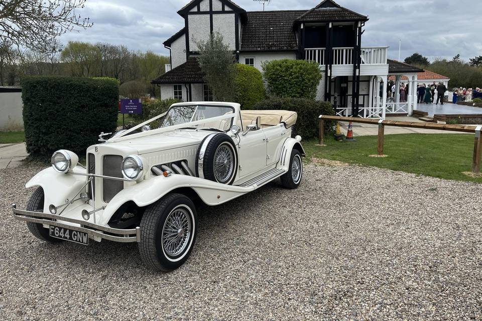 Classic Wedding Limousines