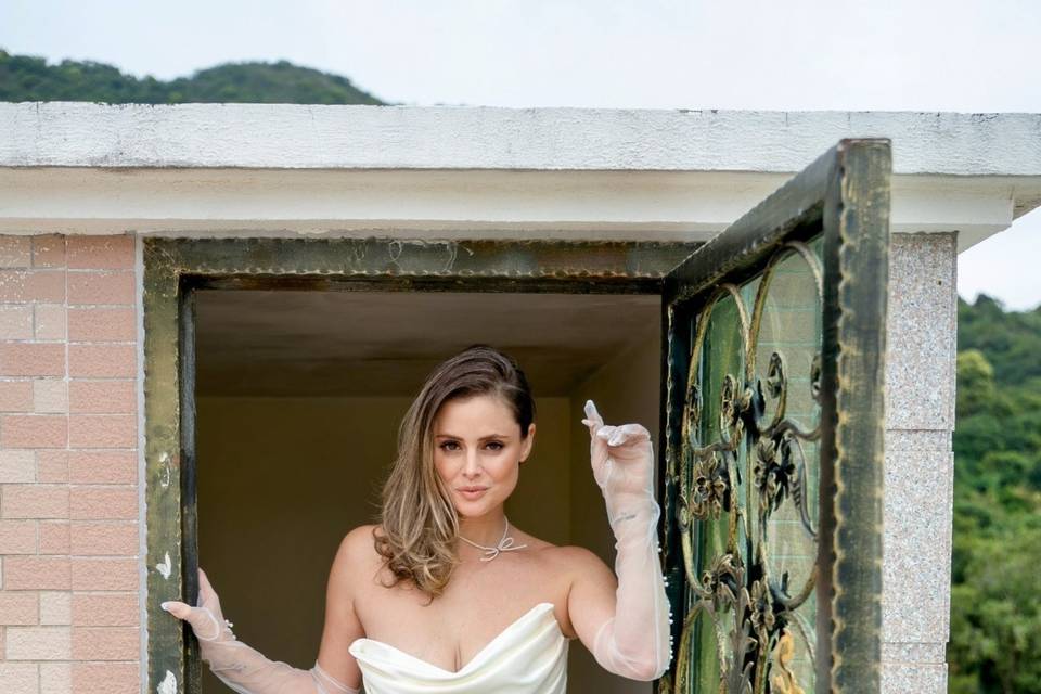 Glam bride