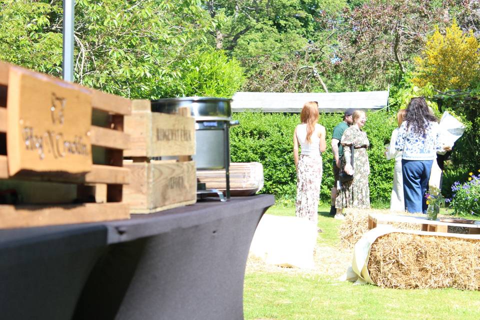 Relaxing Garden Wedding