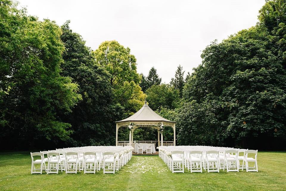 Outdoor ceremony at Lainston House