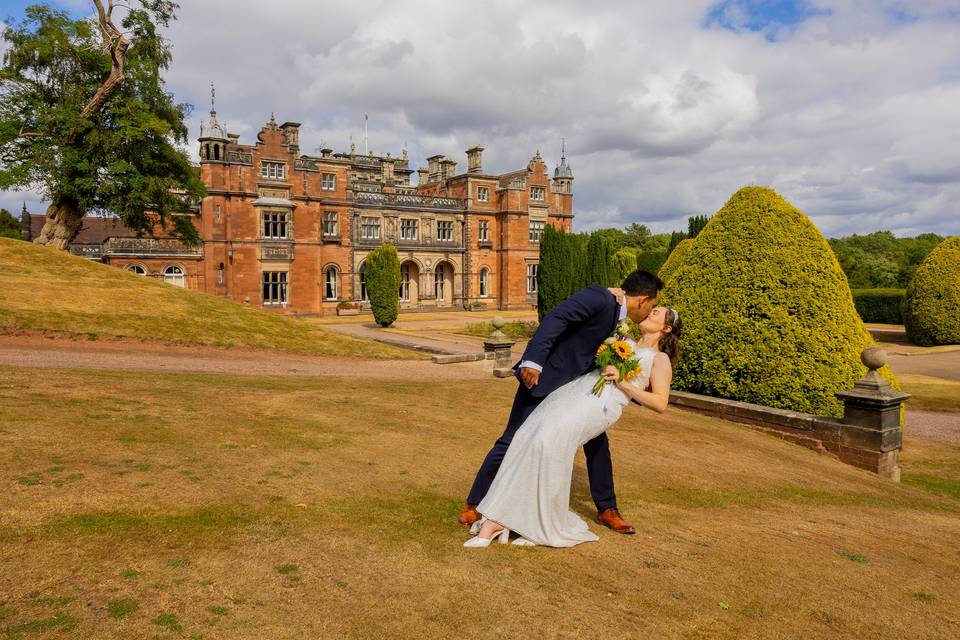 Couple portrait Keele Hall