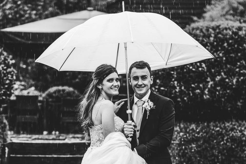 Love in the rain at Warren