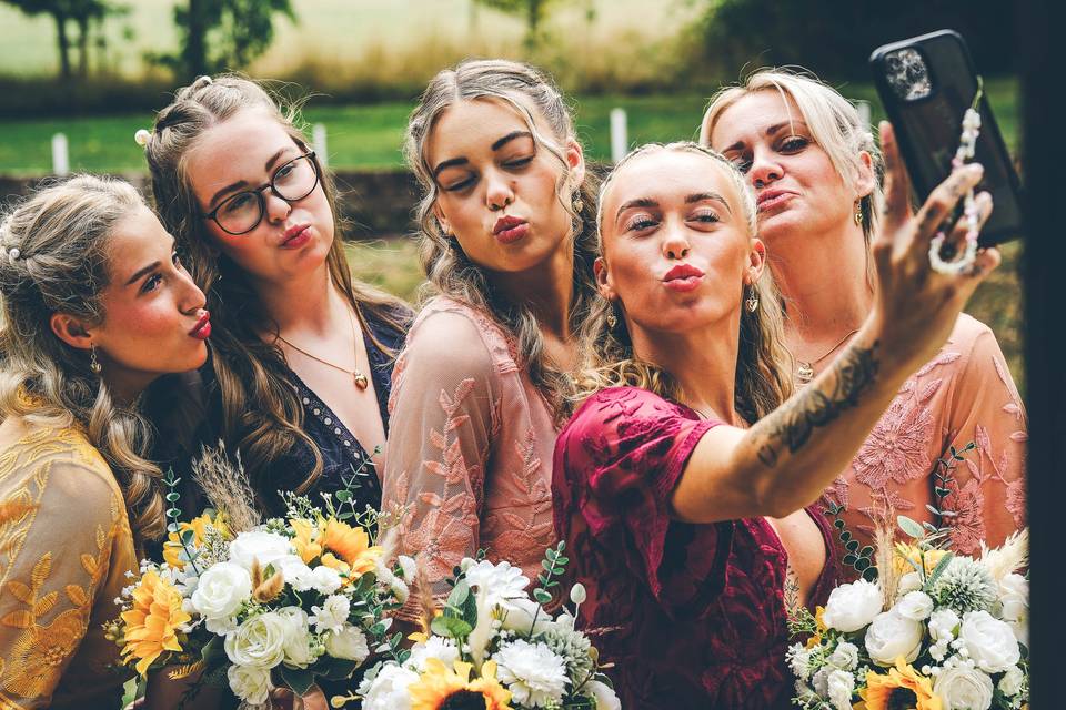 Warren Estate Wedding Selfie