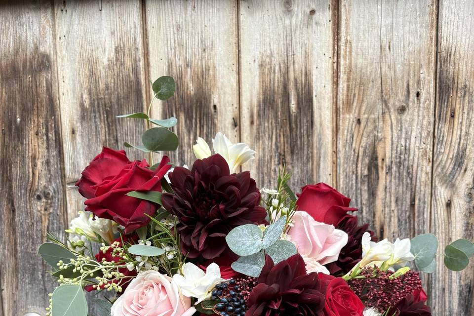 Moody autumn bouquet