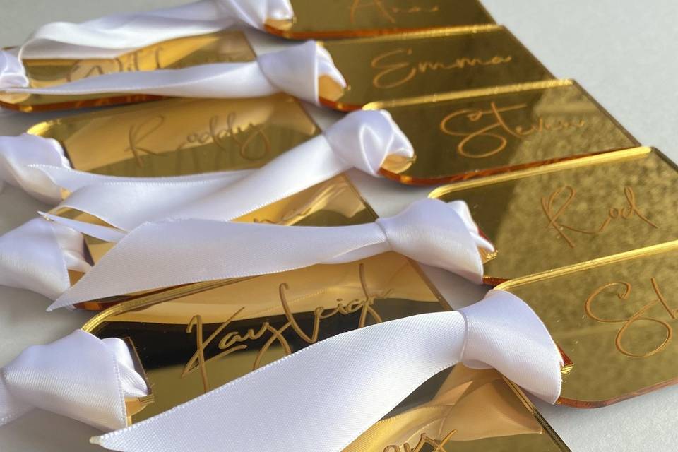 Engraved place settings