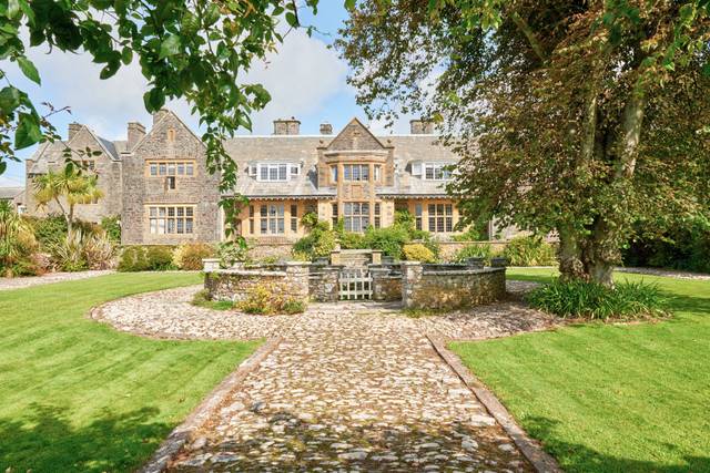 Pickwell Manor
