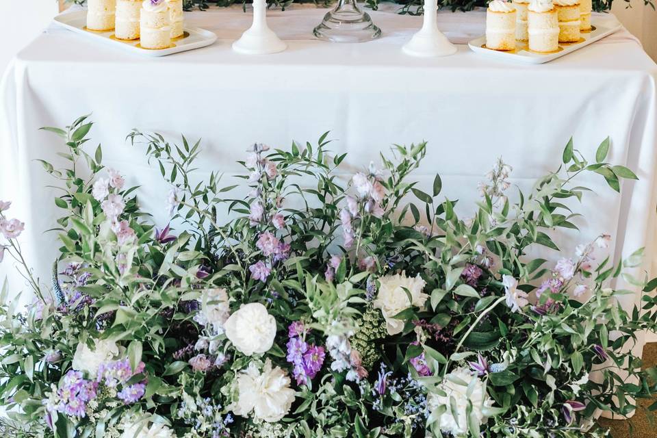 Cake Table Meadows